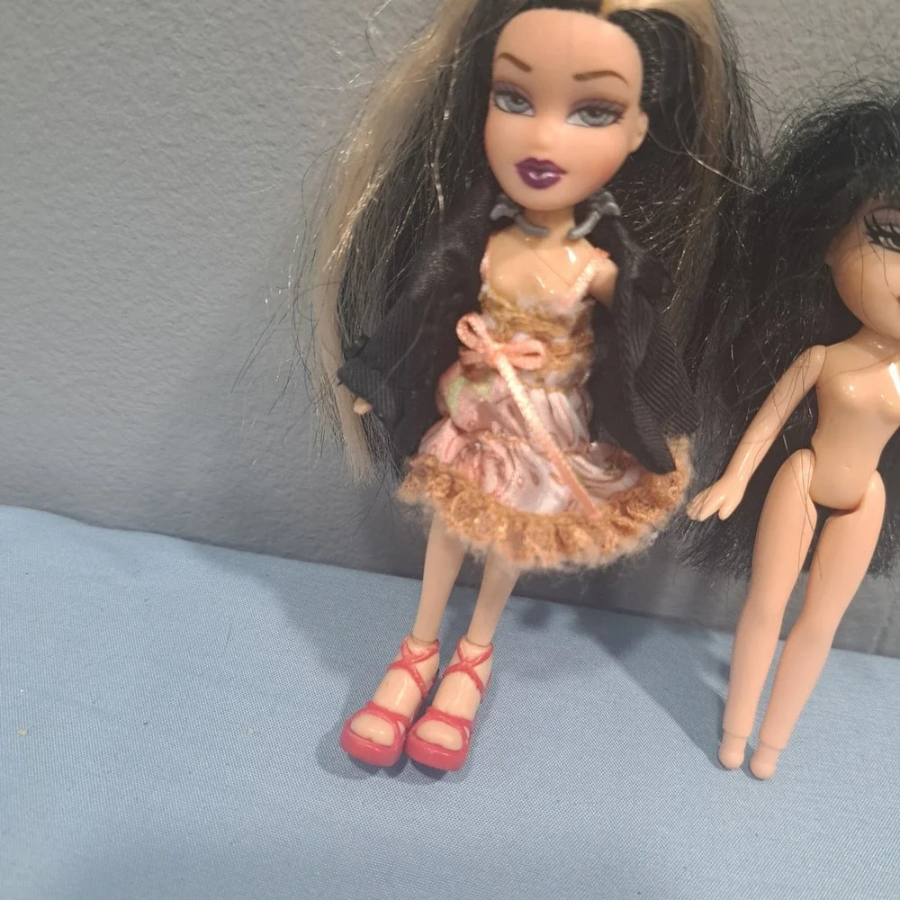VTG‎ Lil Bratz Mini Doll Lot Black Hair Y2K 2000s Collectible Toy